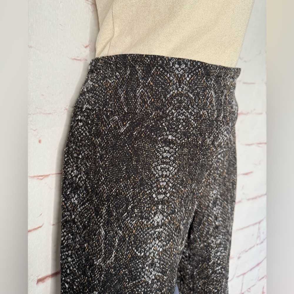 ELLIOTT LAUREN Snakeskin Print Pull On Skinny Legging Size 4 Pant 29 inch waist - Picture 2 of 13
